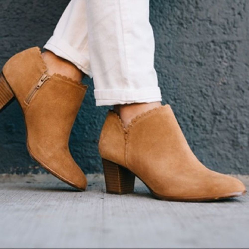 Jack Rogers Marianne Suede Scallop Trim Heeled Ankle Bootie Tan
